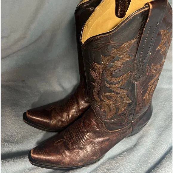 Women’s size 7 1/2 M Corral Cowboy boots - Picture 5 of 10